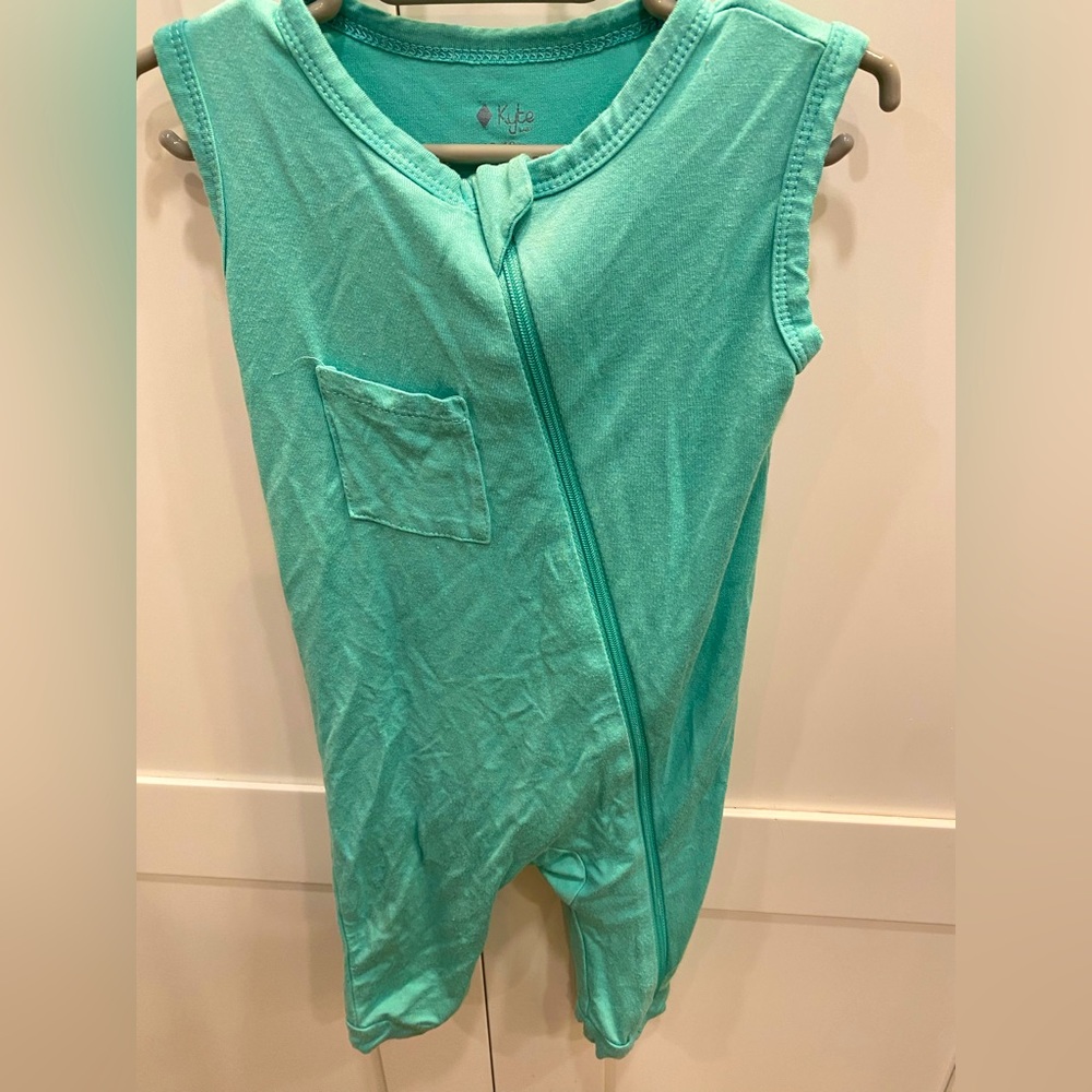 Kyte Baby Shorty EUC Size 12-18